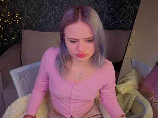 Tessa-Ashe webcam