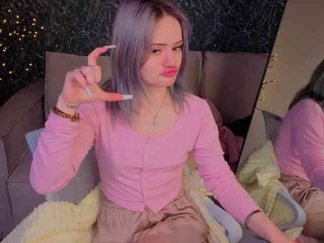 Tessa-Ashe webcam