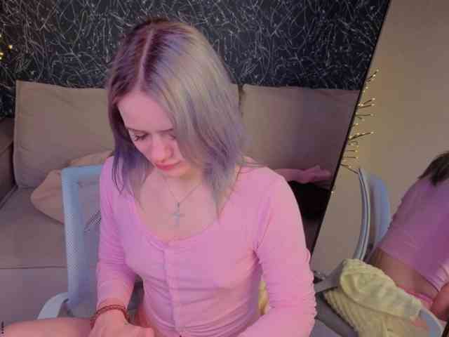 Tessa-Ashe webcam