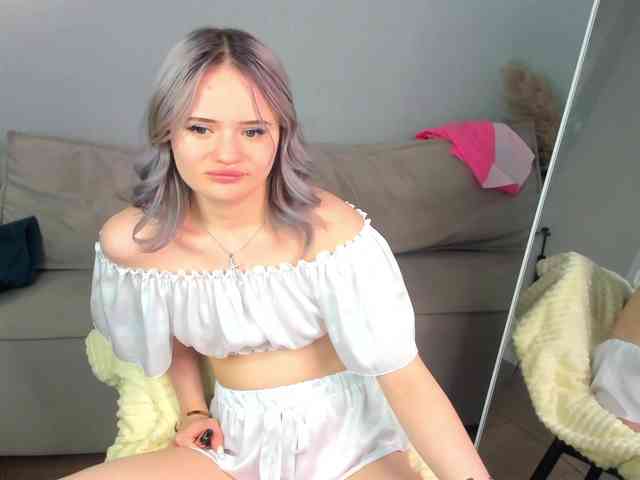 Tessa-Ashe webcam