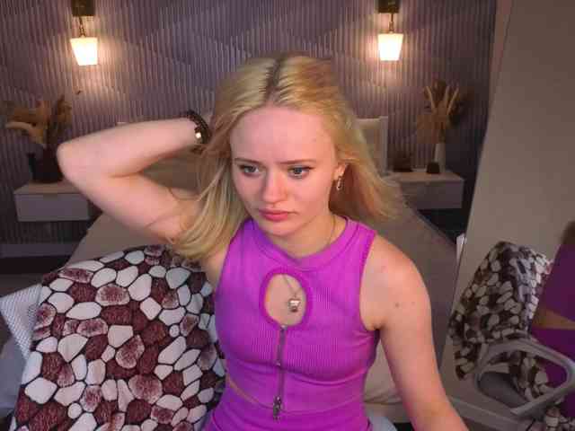 Tessa-Ashe webcam