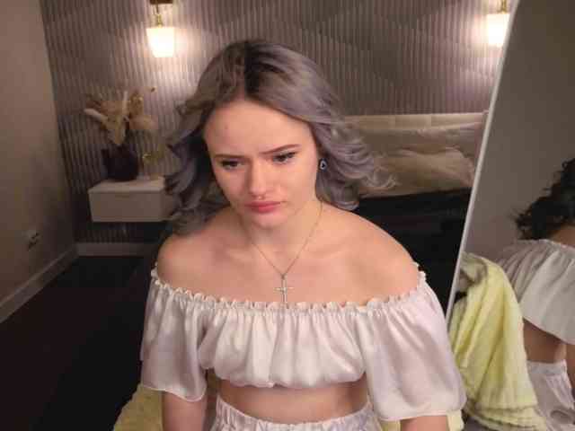 Tessa-Ashe webcam