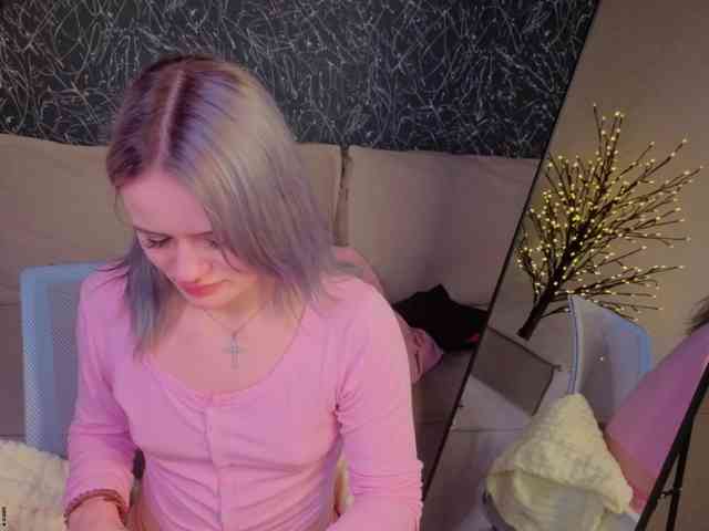 Tessa-Ashe webcam