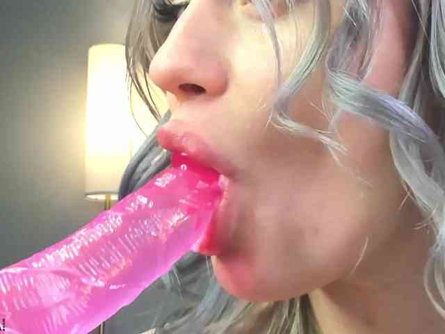 Tessa-Ashe webcam
