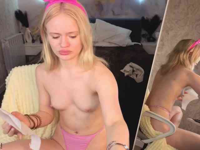 Tessa-Ashe webcam