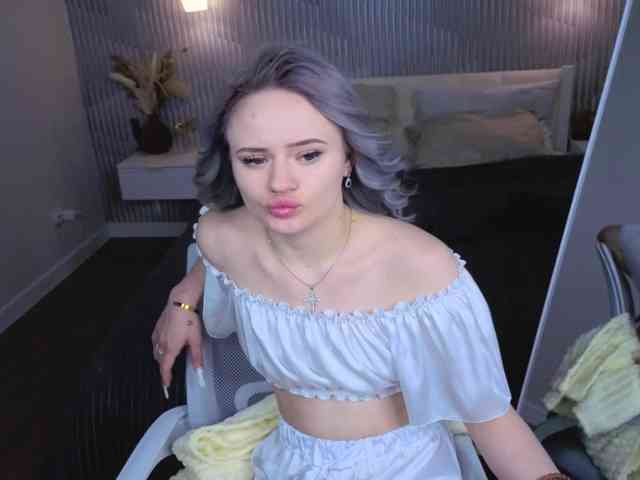 Tessa-Ashe webcam