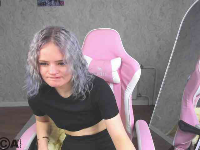 Tessa-Ashe webcam