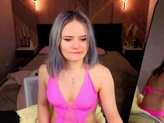 Tessa-Ashe webcam