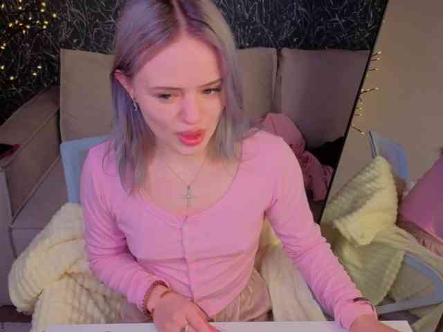 Tessa-Ashe webcam