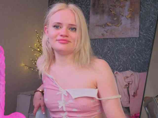 Tessa-Ashe webcam