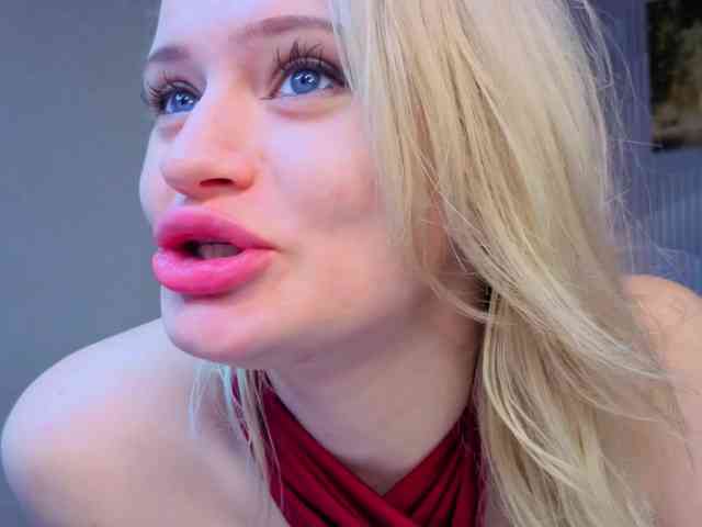 Tessa-Ashe webcam