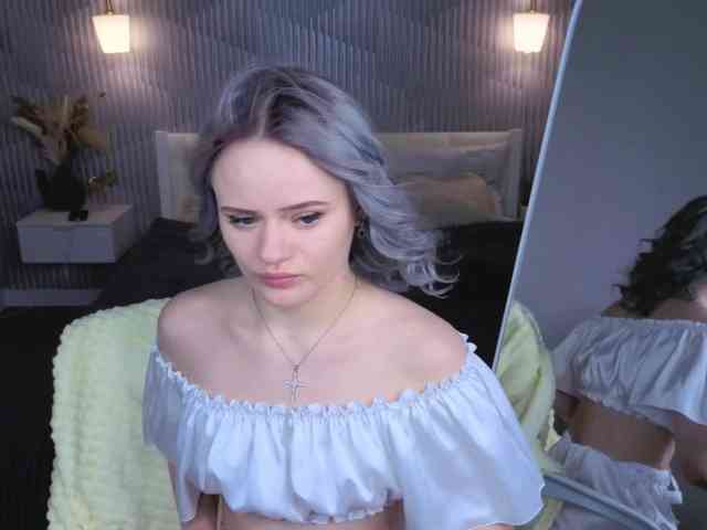 Tessa-Ashe webcam
