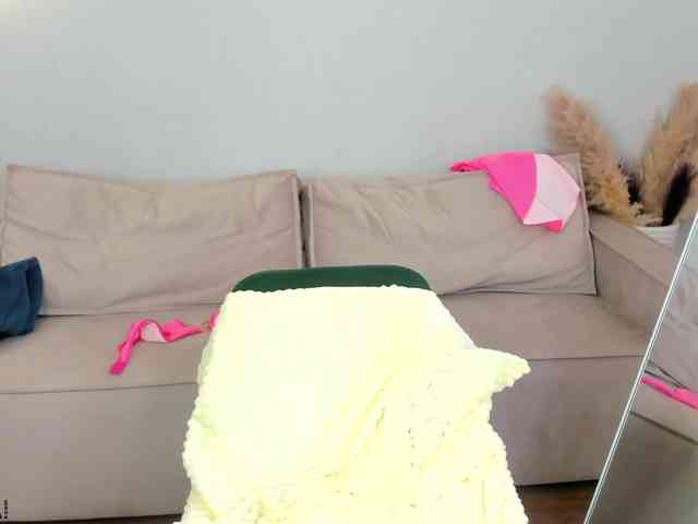 Tessa-Ashe webcam