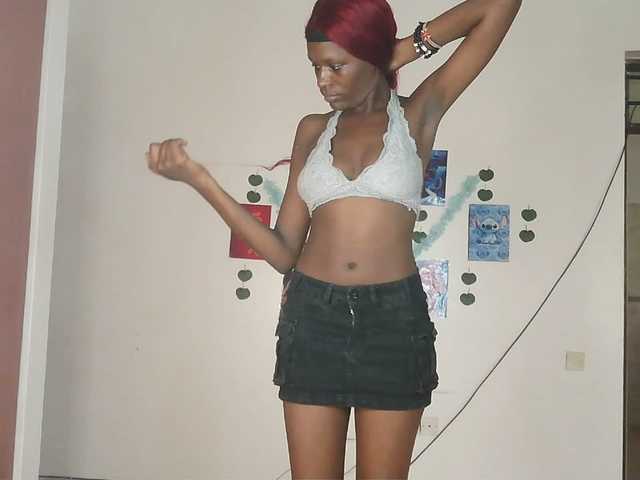 VelvetDesire's BongaCams show and profile