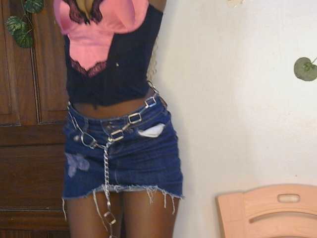 VelvetDesire live cam on BongaCams
