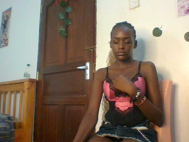 VelvetDesire live cam on BongaCams
