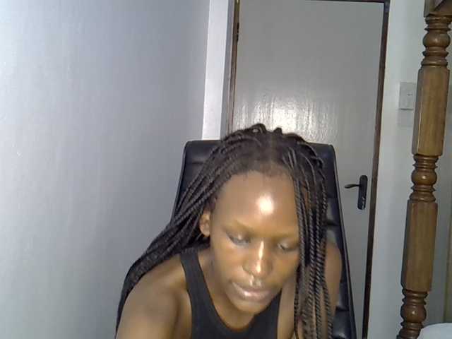 VelvetDesire live cam on BongaCams