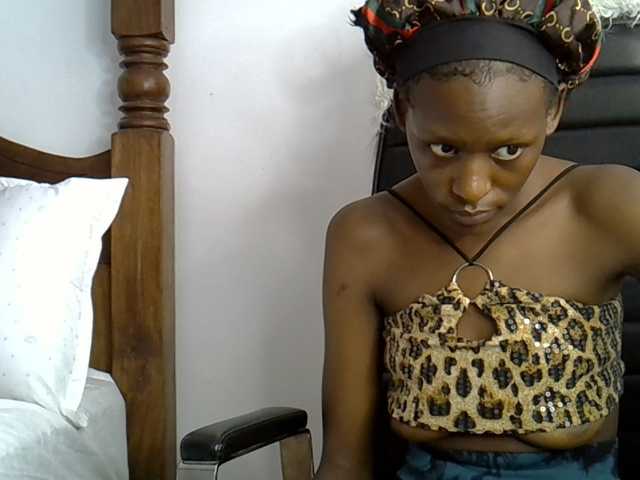 VelvetDesire live cam on BongaCams