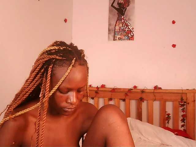 VelvetDesire's BongaCams show and profile