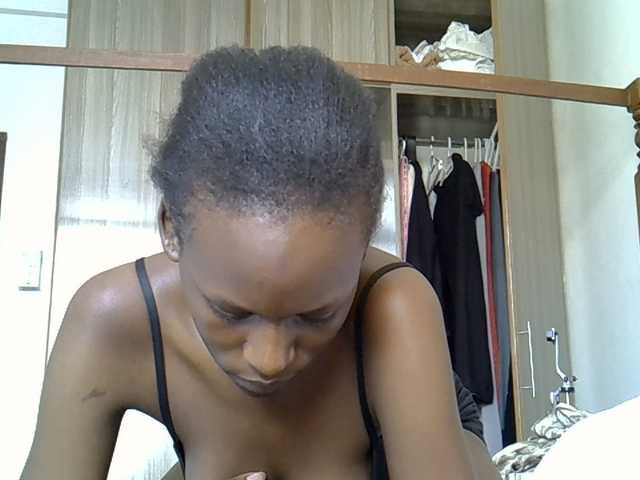 VelvetDesire live cam on BongaCams