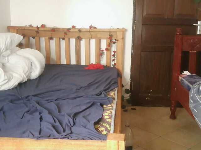 VelvetDesire's BongaCams show and profile