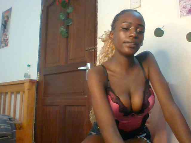VelvetDesire webcam