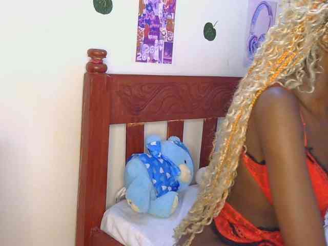 VelvetDesire webcam