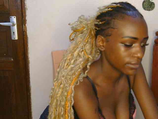 VelvetDesire webcam