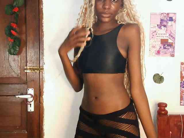 VelvetDesire webcam