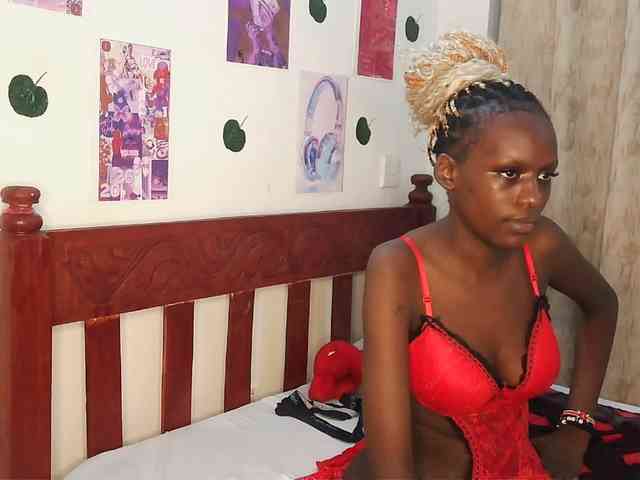 VelvetDesire webcam