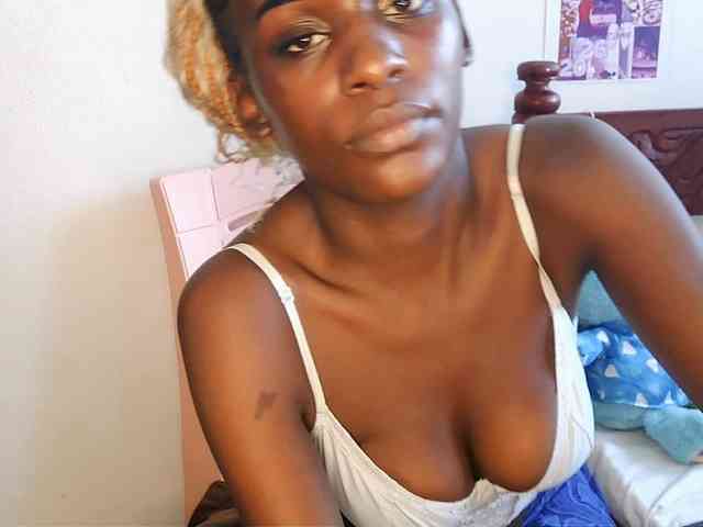 VelvetDesire webcam