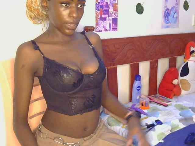 VelvetDesire webcam
