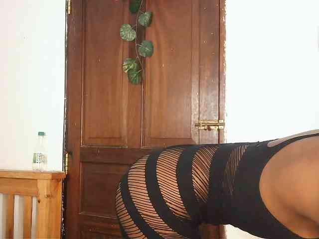 VelvetDesire webcam