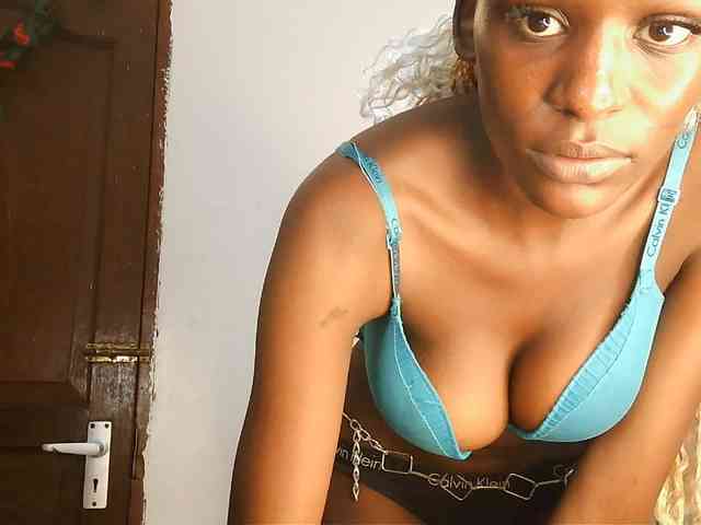 VelvetDesire webcam