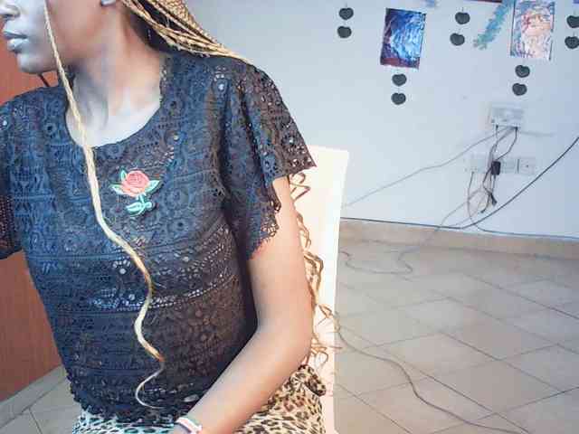 VelvetDesire webcam