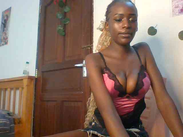 VelvetDesire webcam