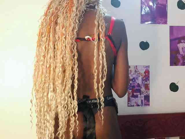 VelvetDesire webcam