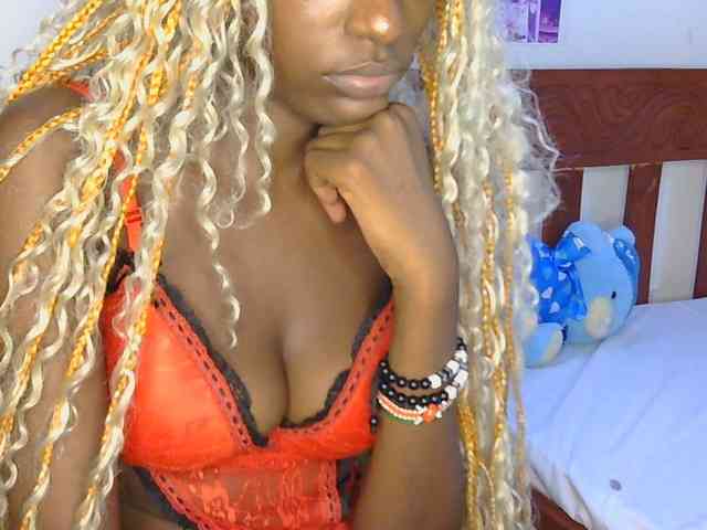 VelvetDesire webcam