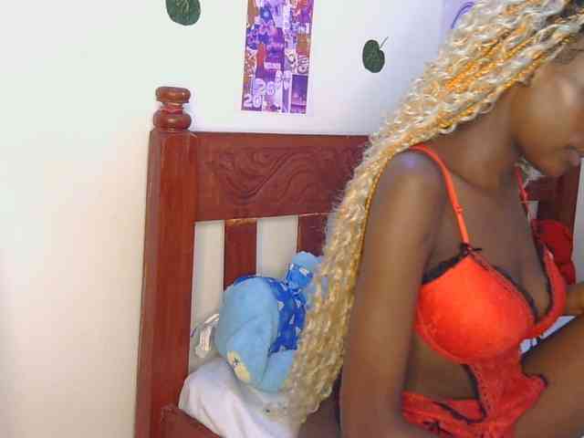 VelvetDesire webcam