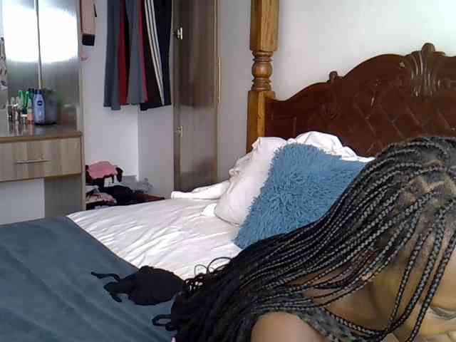 VelvetDesire webcam