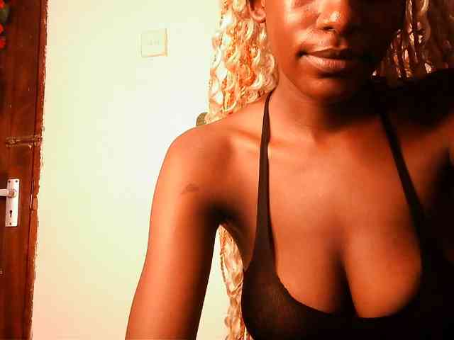 VelvetDesire webcam