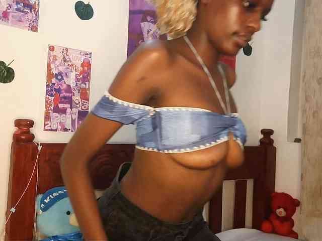 VelvetDesire webcam