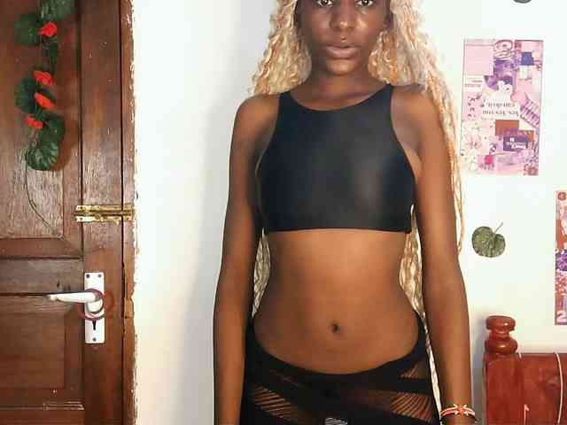 VelvetDesire webcam