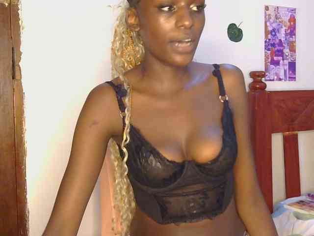 VelvetDesire webcam