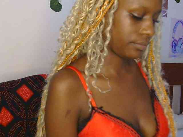VelvetDesire webcam
