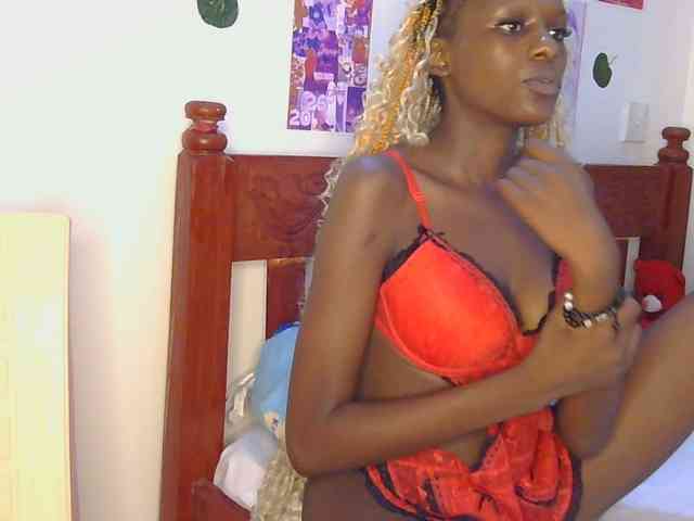 VelvetDesire webcam