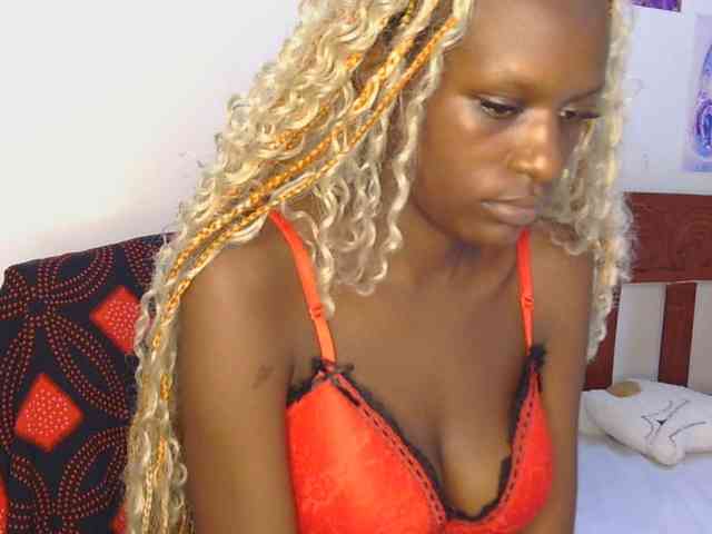 VelvetDesire webcam