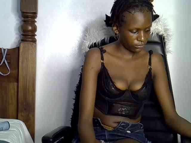 VelvetDesire webcam