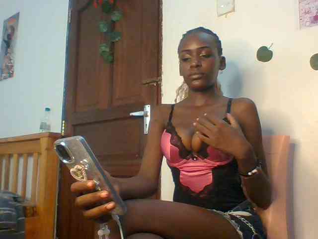 VelvetDesire webcam