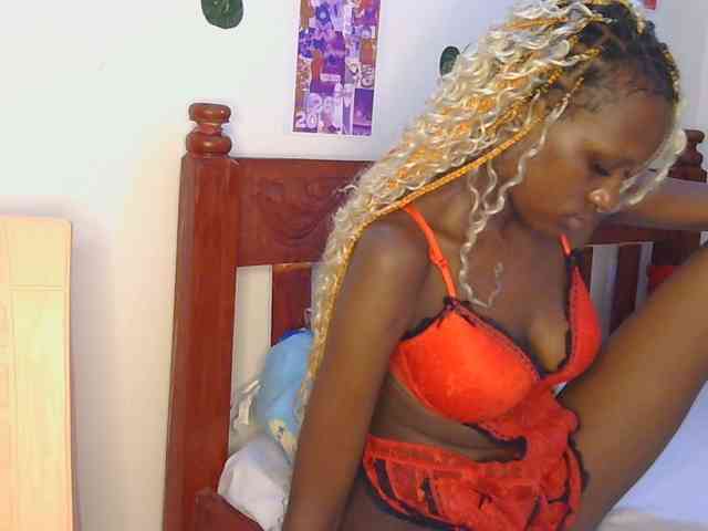 VelvetDesire webcam